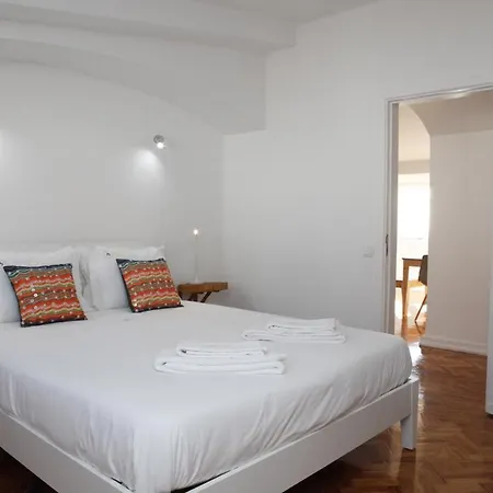 Apartment Downtown With Sea View Cascais