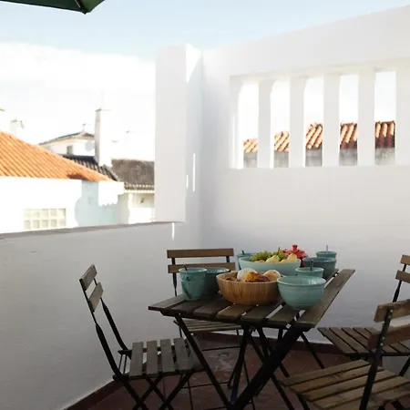 Lägenhet Downtown With Sea View Cascais